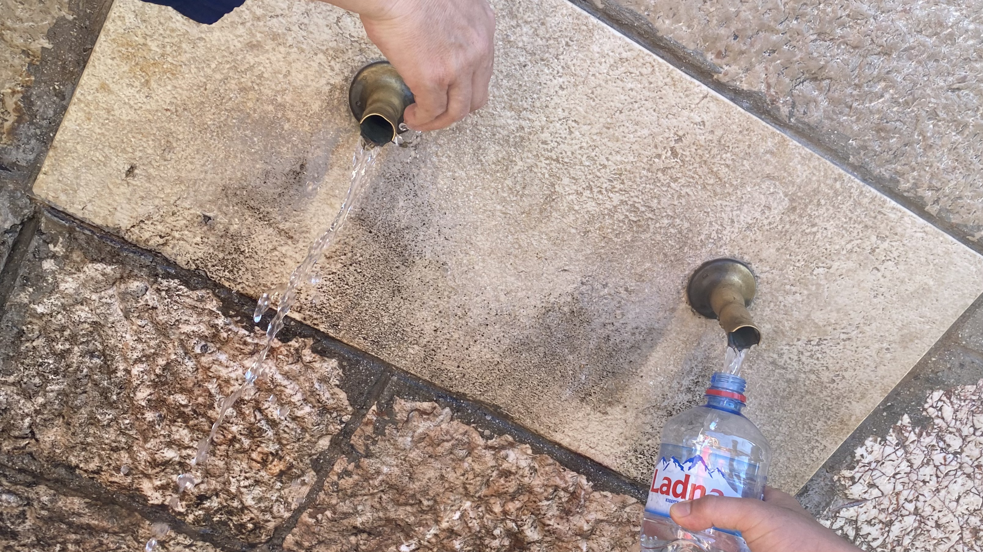 Çeşme.jpg