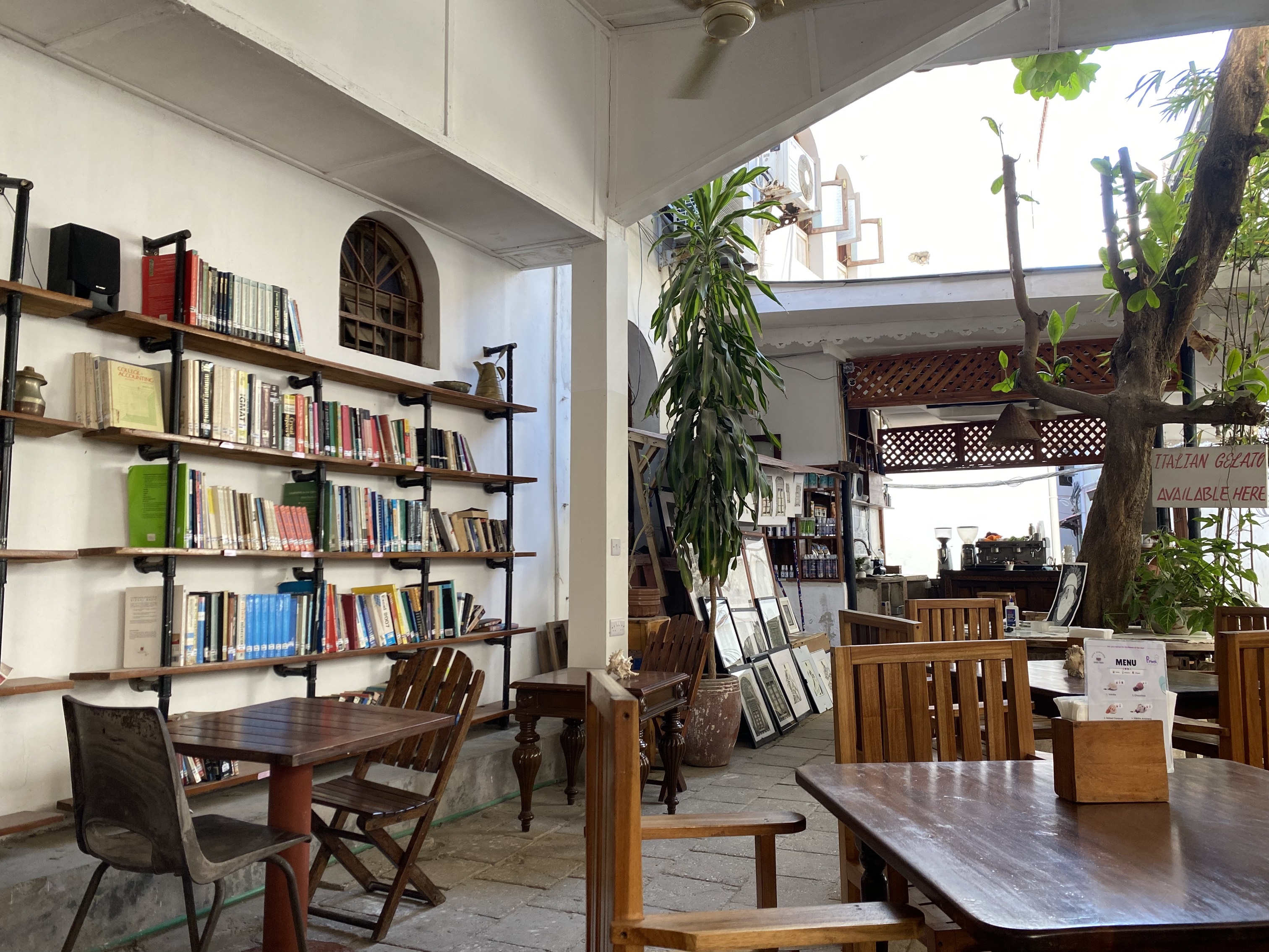 Kitap Kafe.jpg
